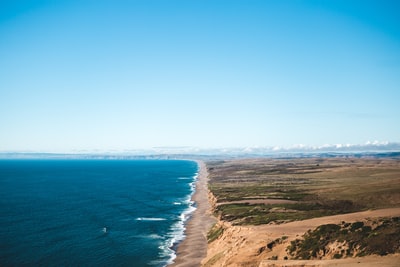 海岸鸟瞰图